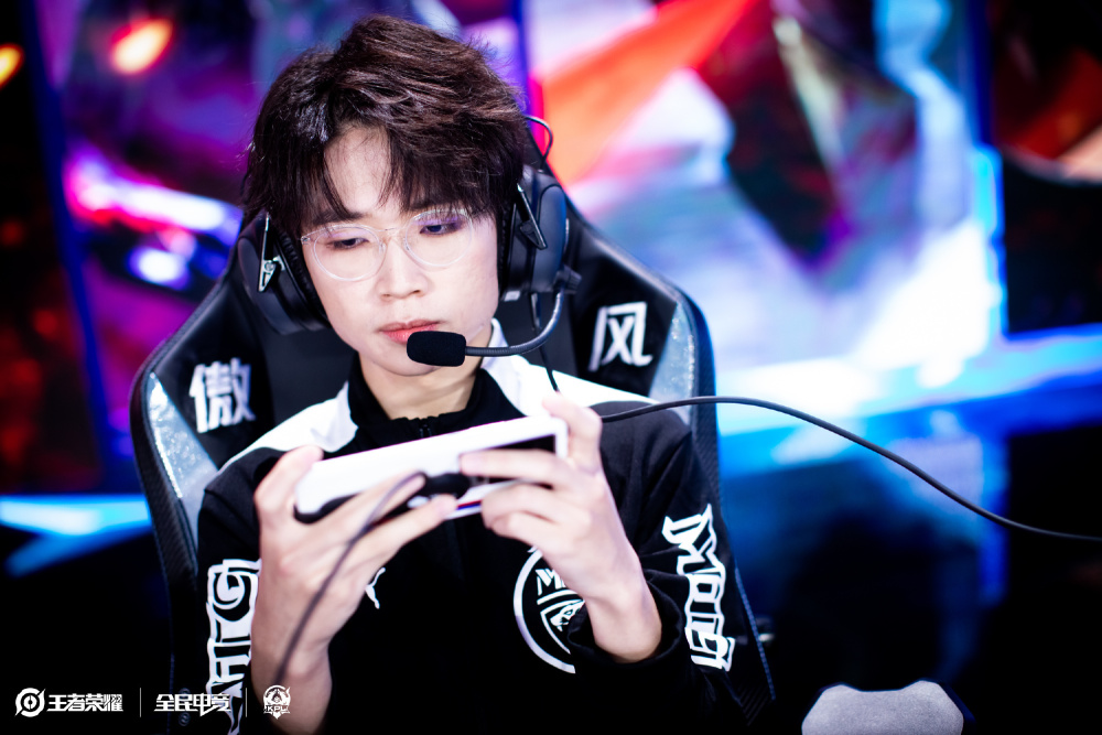 埃泽替换下 埃泽替换下