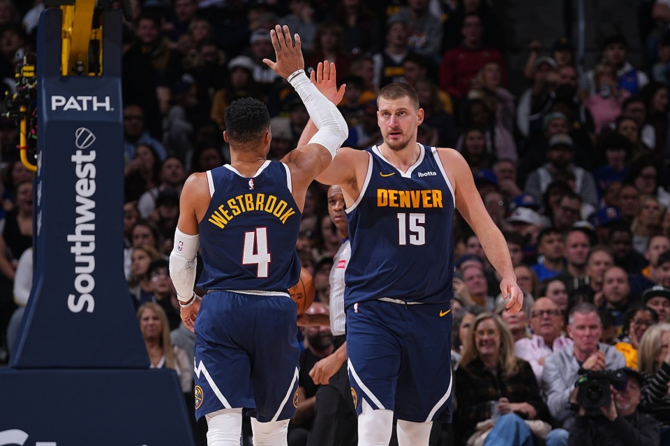 东部半决赛 东部半决赛